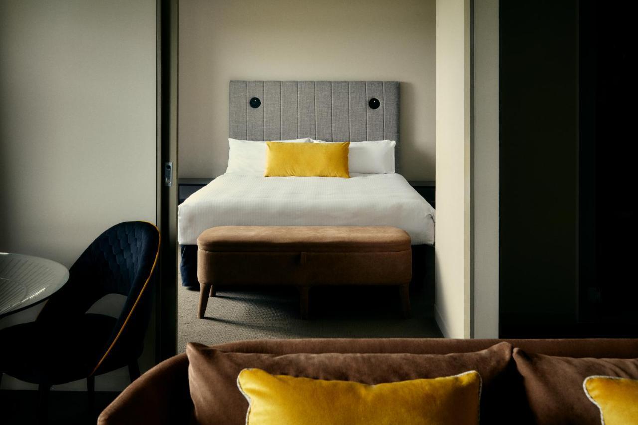 Hotel The Kinson à Ville de Ville de Melbourne Extérieur photo A bedroom at the hotel